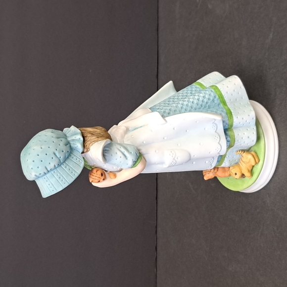 Vintage 1981 "Hollie Hobbie" fine porcelain figure with her cat and kittens - Picture 6 of 10